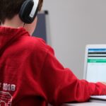 Hybrid Vocational Learning Paths for Adults