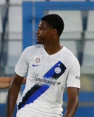 The Origins of Denzel Dumfries and the Surname Connection
